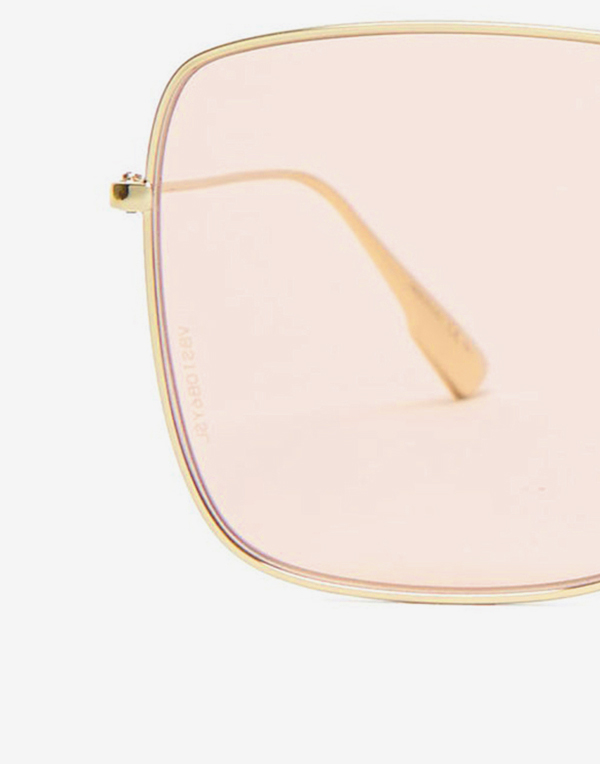 h11-shop-img12-gallery j